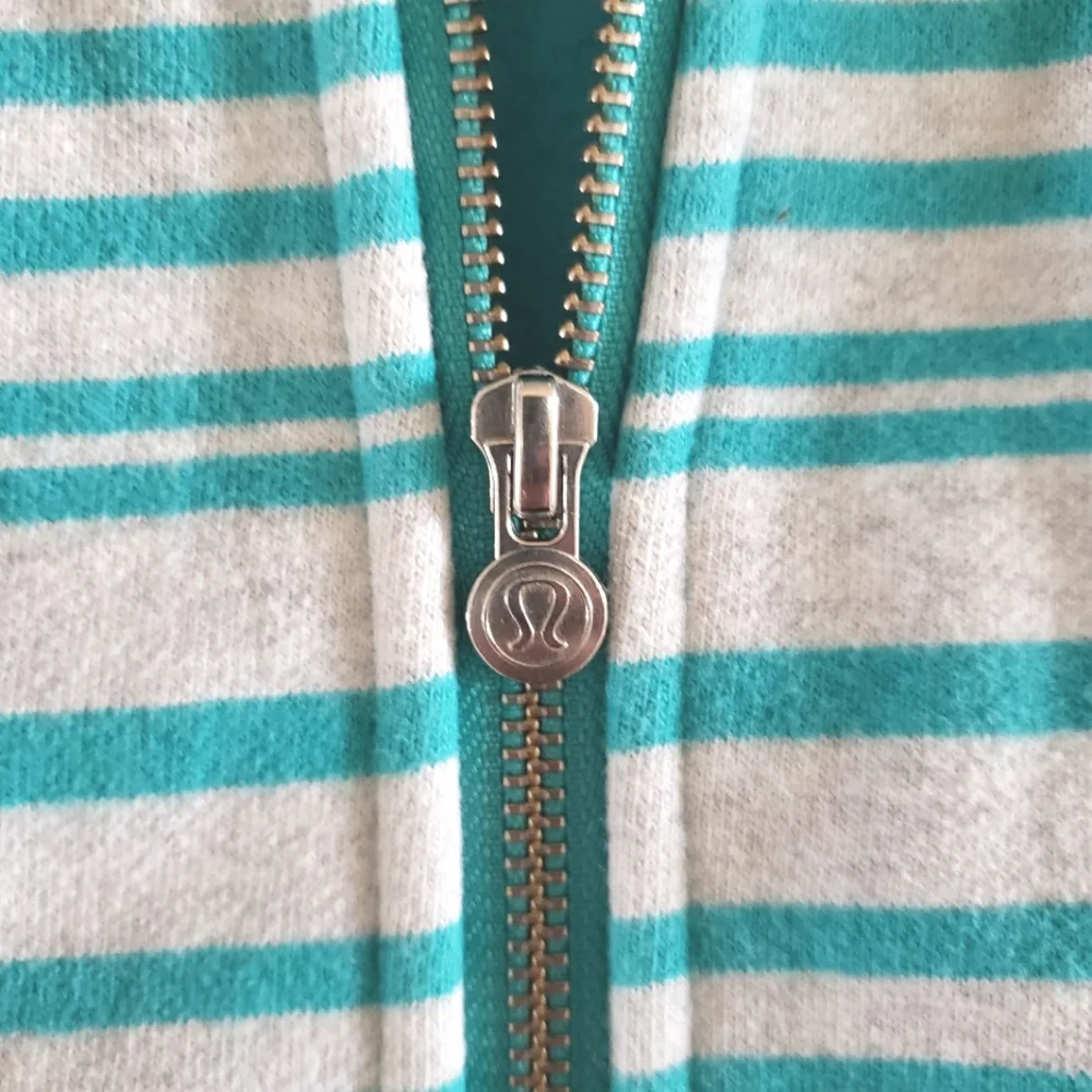 Lululemon – Striped Zip Up Hoodie Teal & Gray Patterned Sweater Thick Bu… - Picture 6 of 6